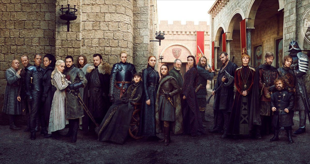 bruceswayne13's tweet photo. A noite chega, e agora termina a minha vigia. 
O Inverno foi embora.
Os dragões cumpriram sua missão.
Norte nunca se esquece, nós também não esqueceremos.
"Dracarys!"
Não teremos um final feliz, pois "Quando você joga o JOGO dos tronos, você ganha ou morre".#GameOfThronesFinale https://t.co/SZpgEagyF5