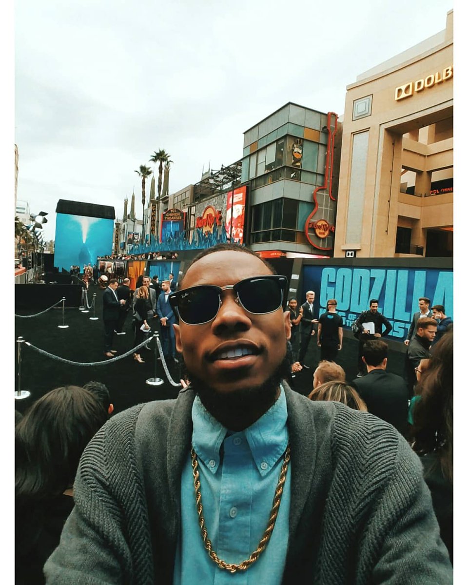 MeloFresh's tweet photo. At the #Godzilla Red Carpet World Premiere.🔥Great movie. #CEEVIN #NewMusicComingSoon https://t.co/paQ4b8Bbeq