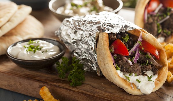 Work_It_Mom's tweet photo. 11 Mediterranean inspired family meals that will transport you by the sea! https://t.co/v7BdA3edm1 https://t.co/YiQifLaNZN