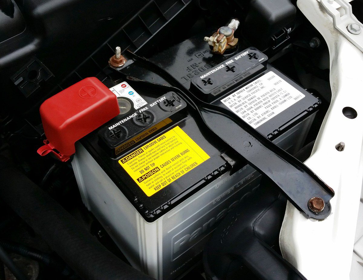 LittleBrosShell's tweet image. Do you need a new battery? We also offer auto and truck electrical system services.