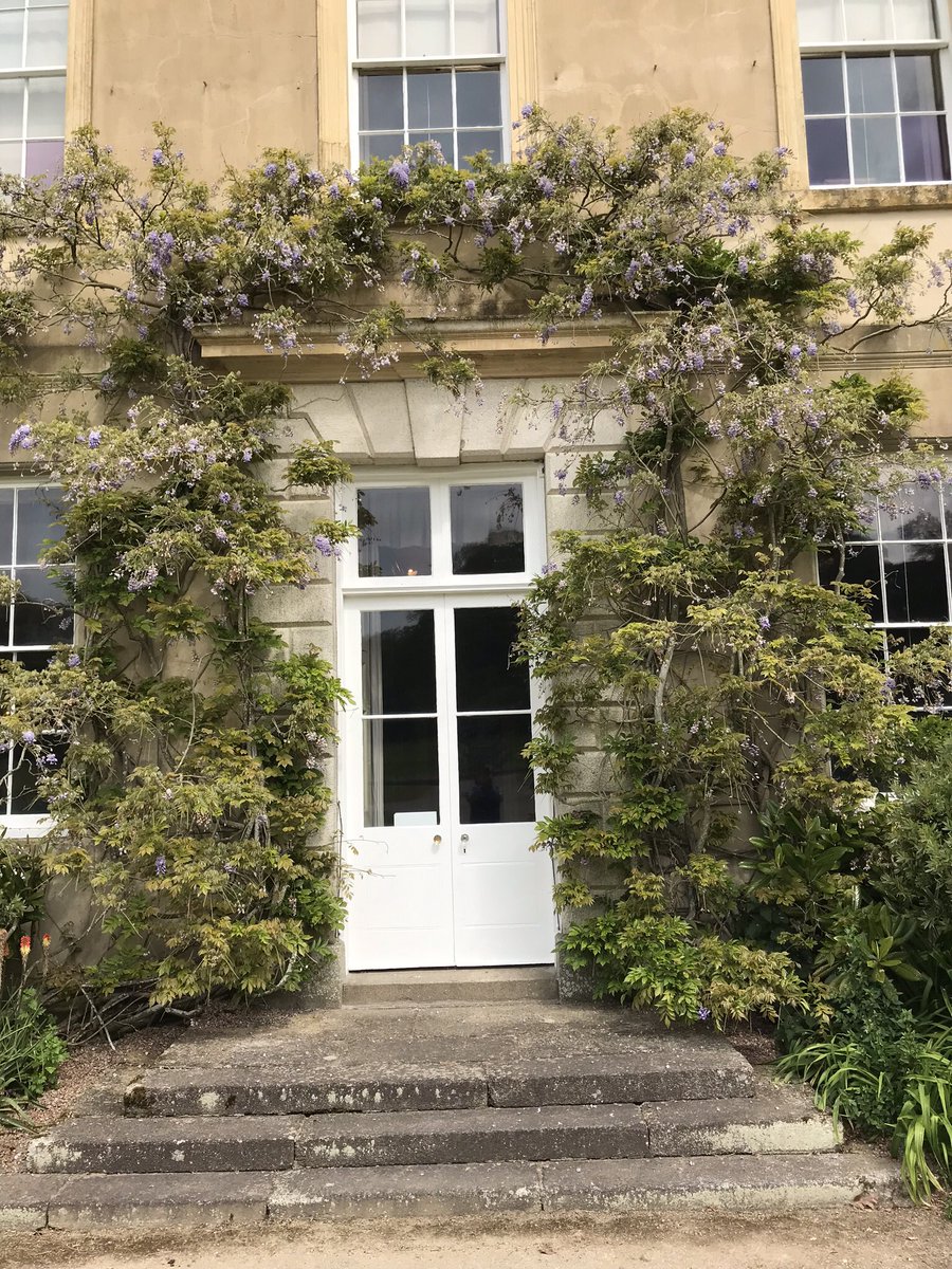 AltarnunCott's tweet photo. Wonderful visit to @PencarrowHouse today. Stunning location near #Bodmin and a fantastic tour with an extremely knowledgeable guide. Finished visit with the best Tomato and Basil soup I have ever eaten with cheese scone to die for. When you stay at #hillcottage a #mustvisit. https://t.co/BRUsW6Wlvd