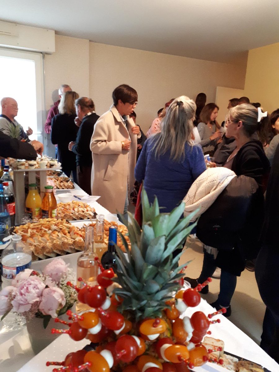 BonzomMarie's tweet photo. Soirée "Devenir #propriétaire de son logement #Hlm à #Miramas " en présence de M.le Maire F.Vigouroux : un franc succès et le plaisir de la rencontre bailleur-locataires #Sfhe #GroupeArcade https://t.co/Gk0FxJX9MG