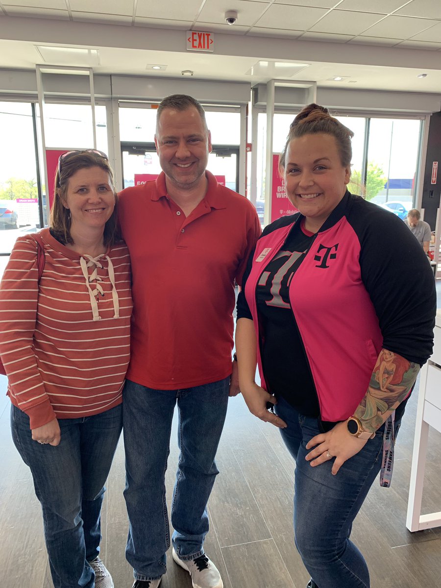 We love supporting military families here at T-Mobile! Thanks for your service, Rich! Save travels to Germany tomorrow- make sure to take some awesome pictures with your new Galaxy S10. #MilitaryAppreciationMonth #MobilizeForService