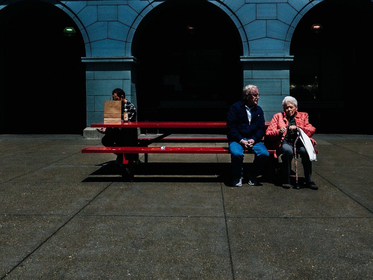 soakedinsalt's tweet photo. Street photography - "Picnic" #street #photography #sanfrancisco #northbeach #streetphotography #digitalsalt #soakedinsalt #streetzone #streetizm #lifeframer #burnmyeye #streetleaks #everybodystreet #streetfotosf #streetfood https://t.co/eyaq4EbARq