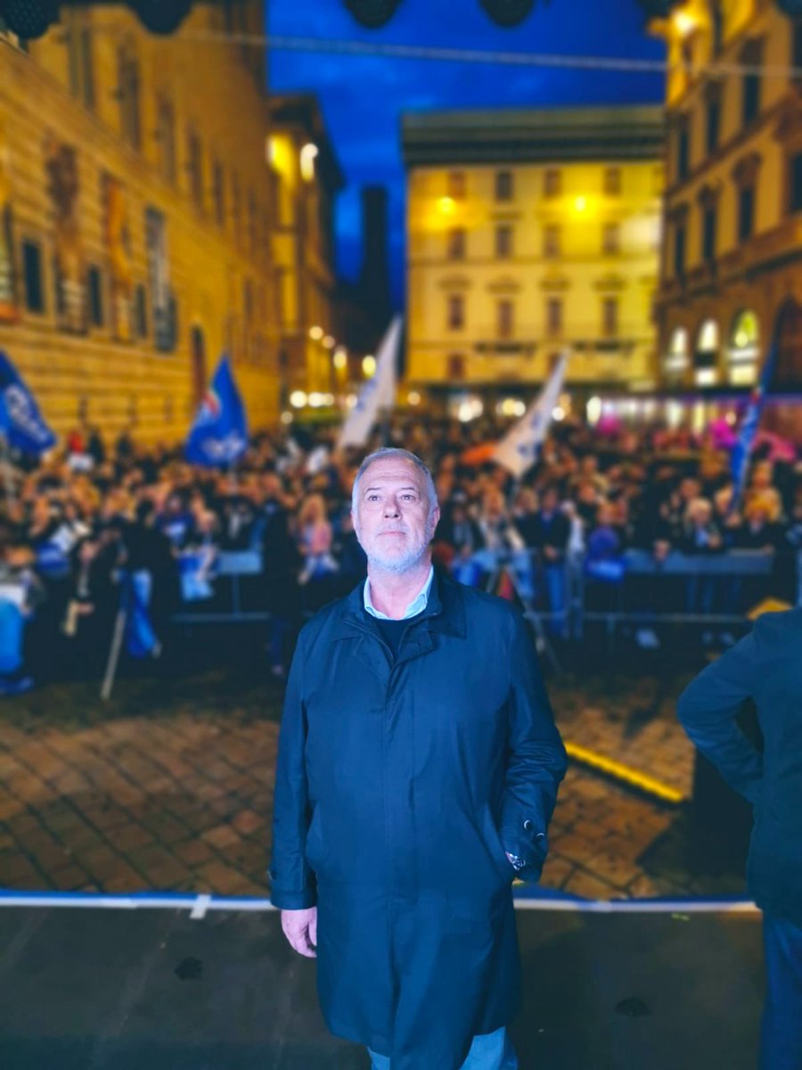BocciUbaldo's tweet photo. Questi sono i militanti del #cambiamento!
Cambiare si deve, Cambiare si può.
#Boccisindaco https://t.co/M26AP4ROMd