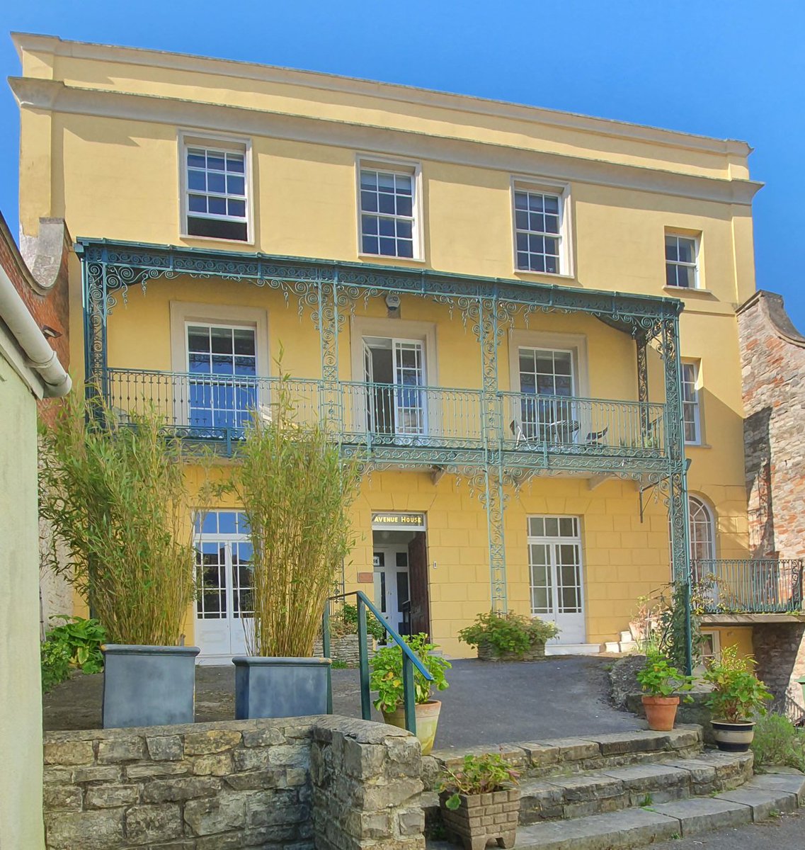 SwanViolins's tweet photo. We'd like to introduce you to our new premises in Wells... and to a few highlights of our current collection. - https://t.co/MdBa7Egl6R https://t.co/EjvPUNLZLC