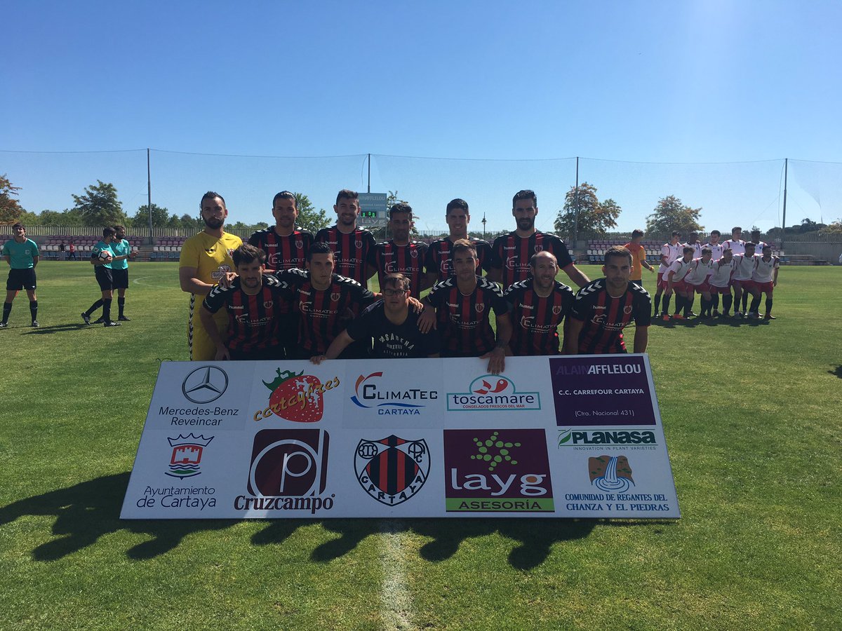 AD_Cartaya's tweet photo. GRACIAS CARTAYA!! Ha finalizado nuestra temporada en casa a la espera de disputar el último partido. Conseguimos objetivos!!! El próximo año volveremos a estar en División de Honor!Gracias a socios y empresas colaboradoras!!! Gracias CARTAYA!! https://t.co/Rma3obbgzD