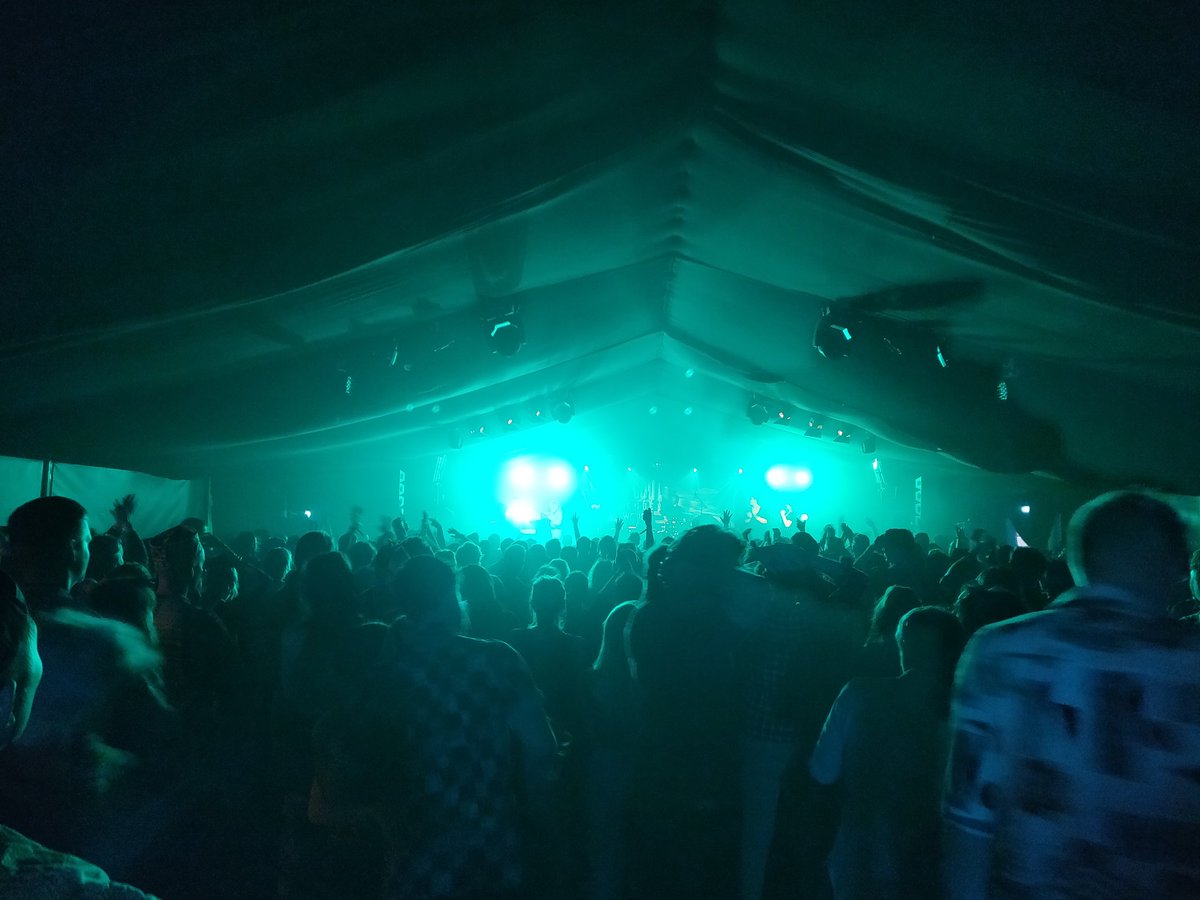 POAMmusic's tweet photo. Huge night for us @funkandsoulwknd #FSW2019 then @MrJFelix live band bringing the noise + @alicemcrussell closing Saturday at Factory for a 🔥🔥🔥 @tru_thoughts takeover!!
Big up @soundcrashmusic and everyone who came through.
Our #Brighton cherry well & truly popped 🏖 🍒💢🎶 https://t.co/4cXdwYkW8h