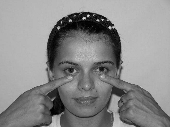 NonSurgicalFace's tweet photo. Take Your Face To The Gym! Face Training Regimens Are A Confirmed Solution For Appearing 10 Years Younger https://t.co/MQmu9zsrA3 https://t.co/6SylNJkk2U