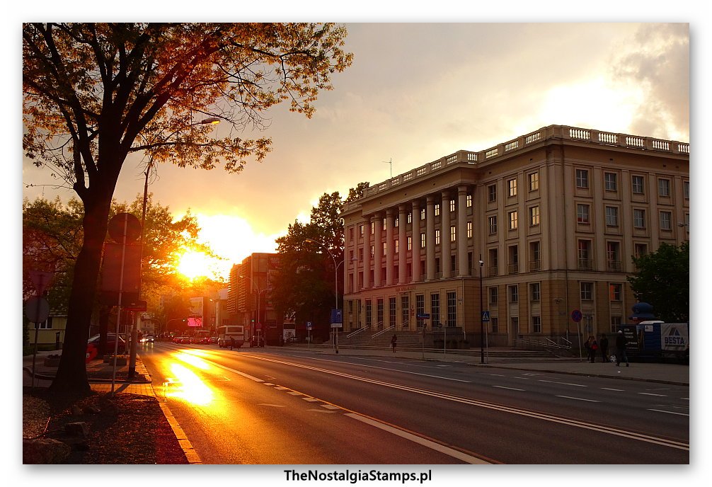 TheBloggerpl's tweet photo. Picture !!! Dzisiaj prezentuję Wam moje zdjęcie zachodu słońca :) #Poland #Polska #Rzeszów  #street  #landscape  #picture #landscapephotography #nofilter  #beutifulcolors  #polandways  #thenostalgiastamps @The_Blogger_pl Website: https://t.co/PSZmDcfsTT https://t.co/RcDz1nL9Sq