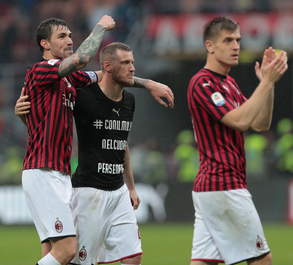 brfootball's tweet photo. Ignazio Abate said a tearful goodbye to the San Siro today in his last game for boyhood club AC Milan 🔴⚫😢 https://t.co/X1czmEGEFR