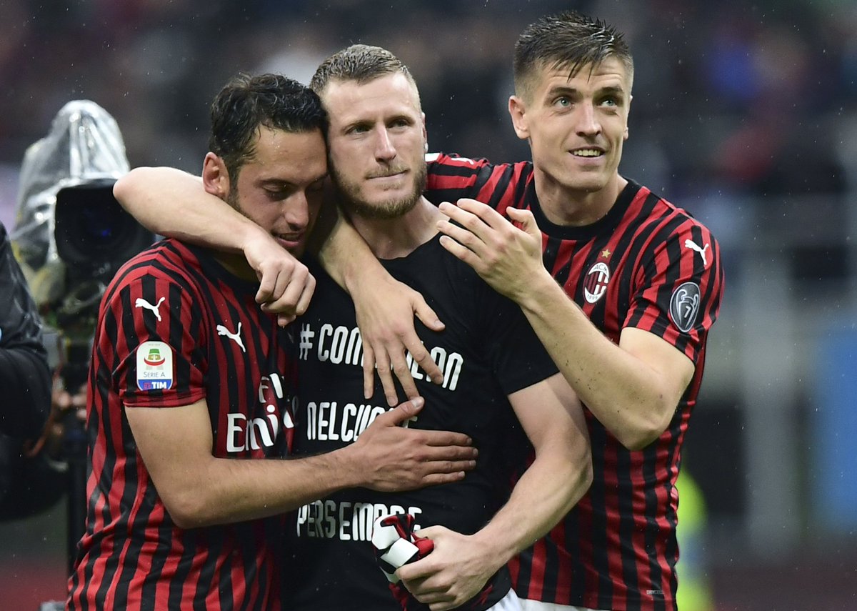 brfootball's tweet photo. Ignazio Abate said a tearful goodbye to the San Siro today in his last game for boyhood club AC Milan 🔴⚫😢 https://t.co/X1czmEGEFR