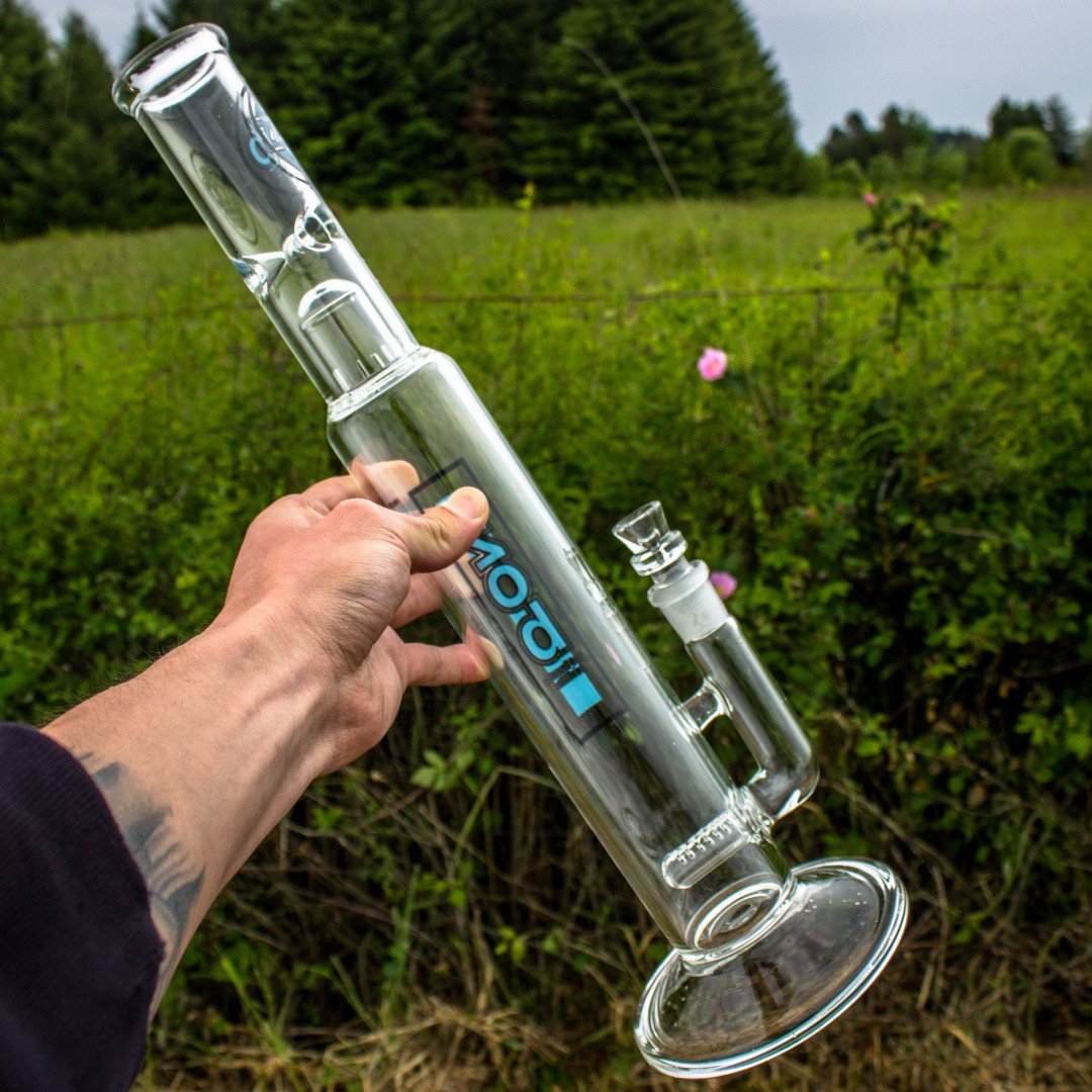 brotherswglass's tweet photo. Sometime you just gotta bring your @zobglass to the smoke spot... New Inline Bong that packs a huge punch!
🛸 Free shipping!
50+ US ARTIST!
#brotherswithglass
#thehonestheadshop
#zobglass https://t.co/T3yljo04QU