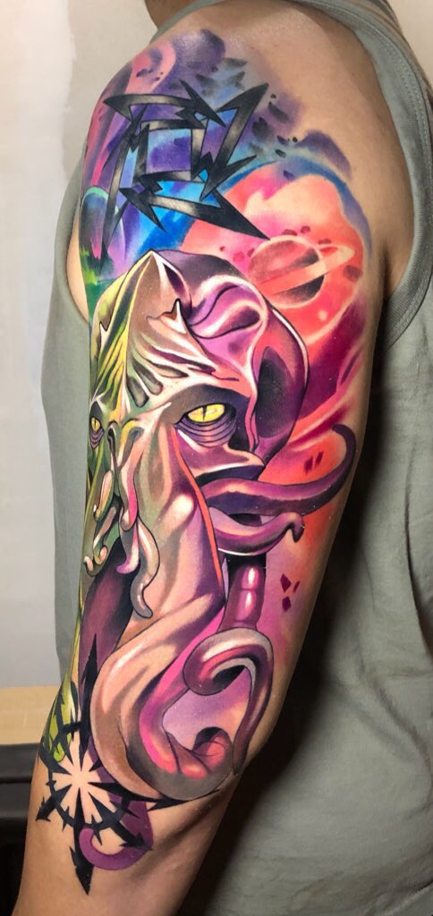 AdrianUve's tweet photo. “Que no esta muerto aquello que puede yacer eternamente y en evos extraños incluso la misma muerte puede morir”
Ïa, ïa, ïa #Cthulhu ftgnh! Arte de @neoparkertattoo https://t.co/oRXEAiGlC7
