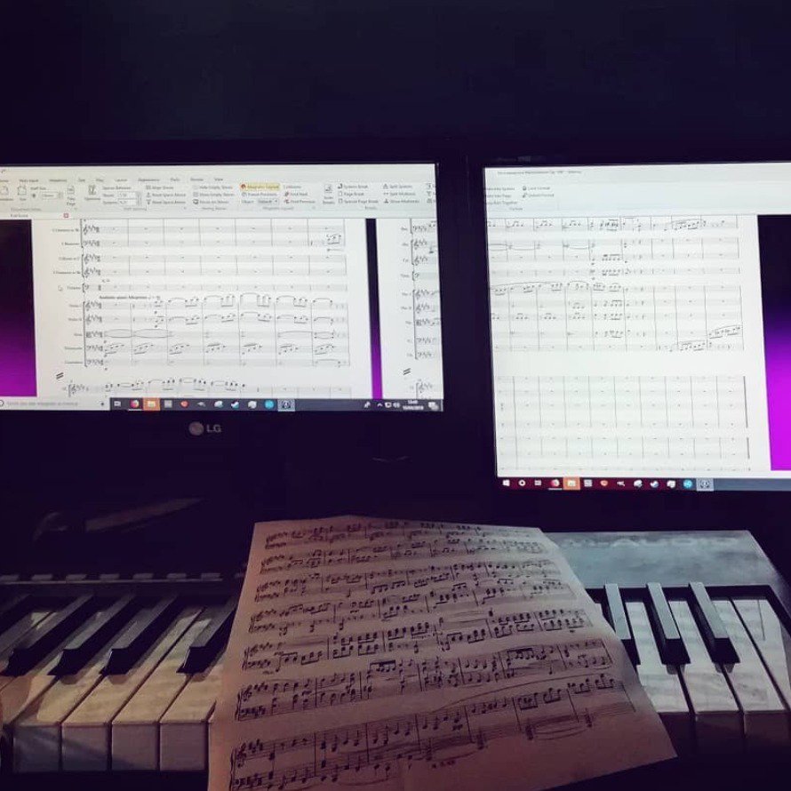 📷 instagr.am/_neroneproietti
▶️ avid.com/sibelius
⠀
#dualmonitors #musicnotation #sibelius #avid #regram