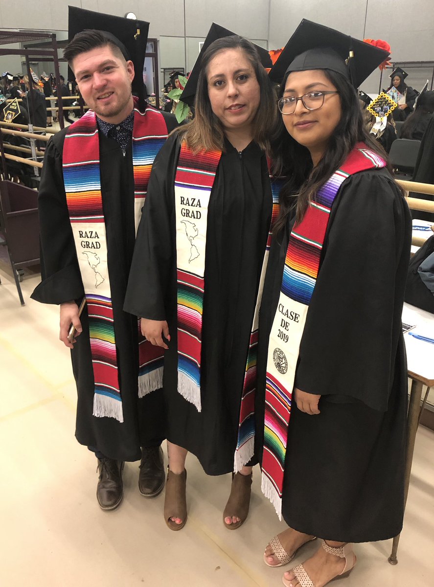 CCCatCalStateLA's tweet photo. This morning, we celebrated our Chicanx Latinx scholars at the Raza Grad Celebration at #CalStateLA. Congratulations, Class of 2019! 🎓🎉 #clsrcFamilia #clsrcCultura #RazaGrad https://t.co/cRNnELoMfe