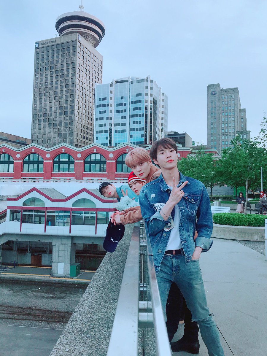 NCTsmtown_127's tweet photo. 행복한시간@.@   a.k.a 자유도재

NCT 127 〖 #SUPERHUMAN 〗 
Music Release ➫ 2019 05 24
#WE_ARE_SUPERHUMAN
#NCT127_SUPERHUMAN

#VANCOUVER
#MARKinVANCOUVER
#NEOCITYinCANADA #NCT127inCANADA #NCT127 #NCT https://t.co/OMYnAx7cw6