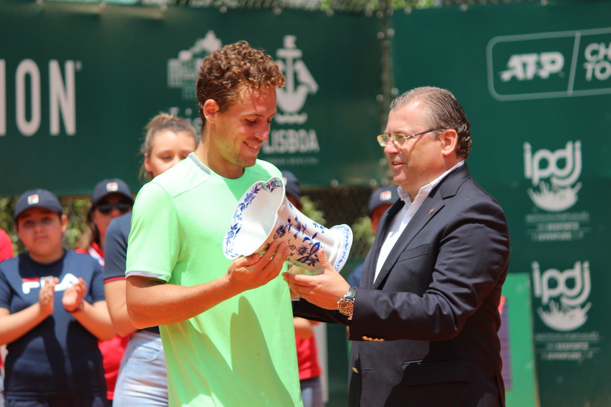 LisboaBelemOpen's tweet photo. Roberto Carballés runs to the French Open main draw after winning his second ATP Challenger Tour title of the year. Roberto Carballés corre para Roland Garros depois de conquistar o seu primeiro título em Portugal: https://t.co/PbBY1jQrWu https://t.co/fQ7fqBMG8S