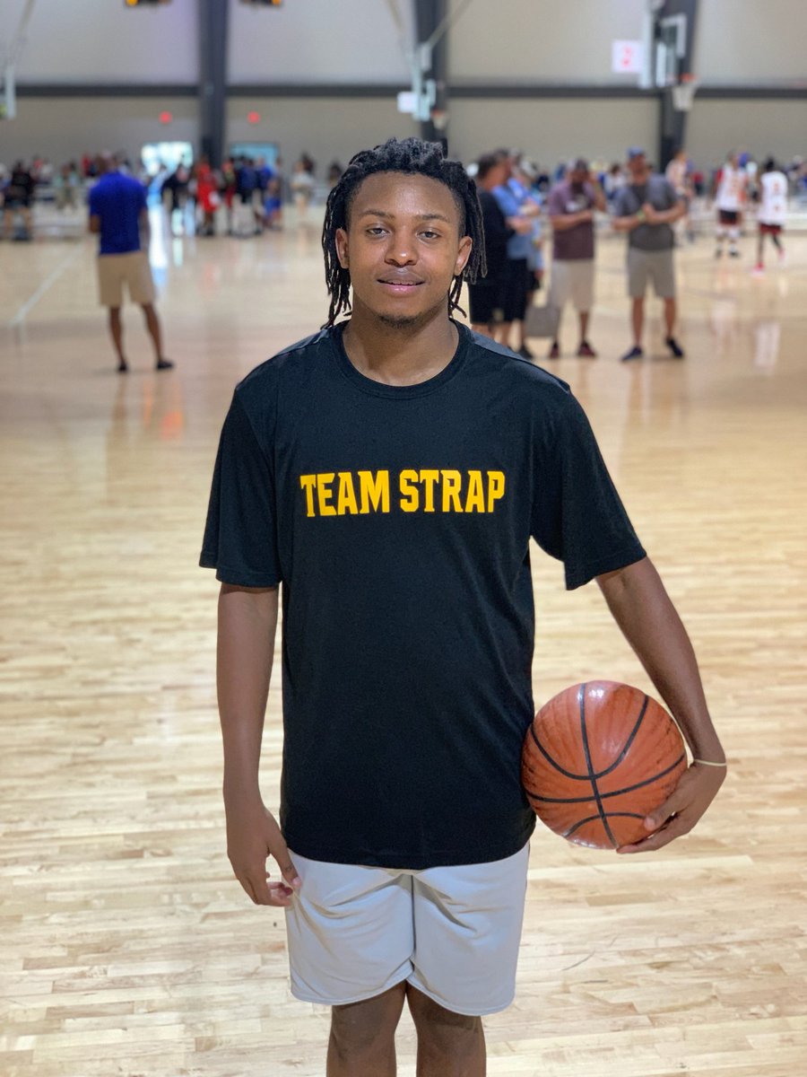 TeamStrap's tweet photo. @hoopseen #BobGibbonsTOC Silver quarter finals

#TeamStrap 17U 61
Georgia Flight 68

Our guys played really hard on both ends of the floor....we took great shots...just couldnt get them to fall!!! 

@OliverGerard3 20pts
@shawn2smith 13pts
@ajtuck3 8pts

#HardworkAndADream https://t.co/pweFfCMGbO