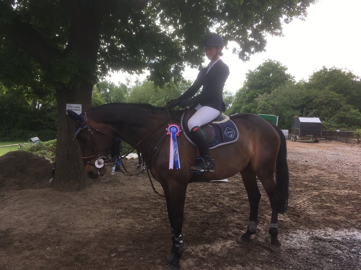 _k8_e_'s tweet photo. HOYS here we come!! The lovely Ge Palve qualifies for the newcomers final at her first attempt 💞🌟 https://t.co/c2dgSB7mUq