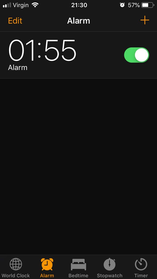 tree522's tweet image. Alarm set ready for Game of Thrones 🙈🙈