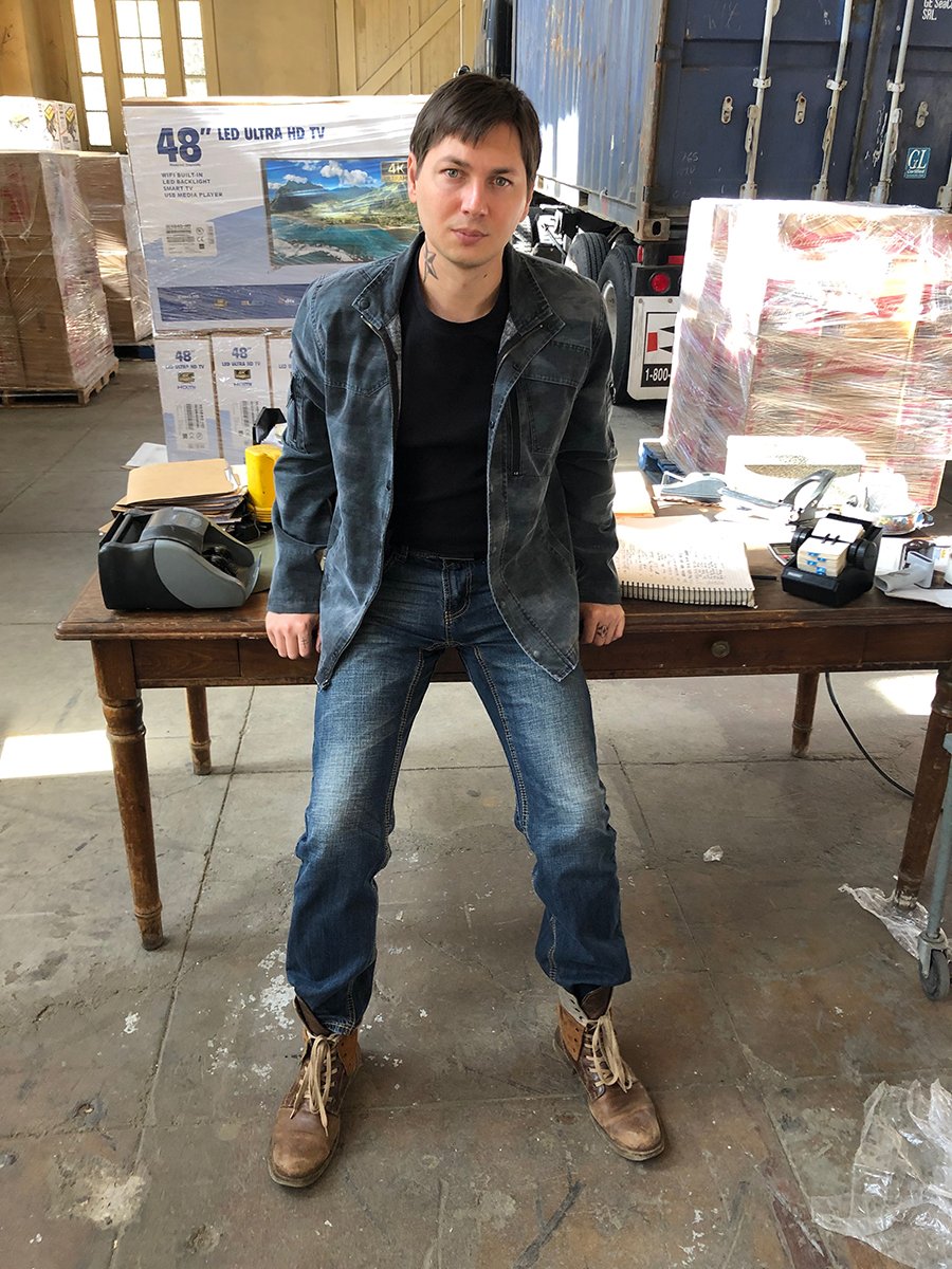 imNikita's tweet photo. When you decide to become a slash. Stash house worker/model. #BarryHBO #notgunsnroses https://t.co/V2E7XIlIxC