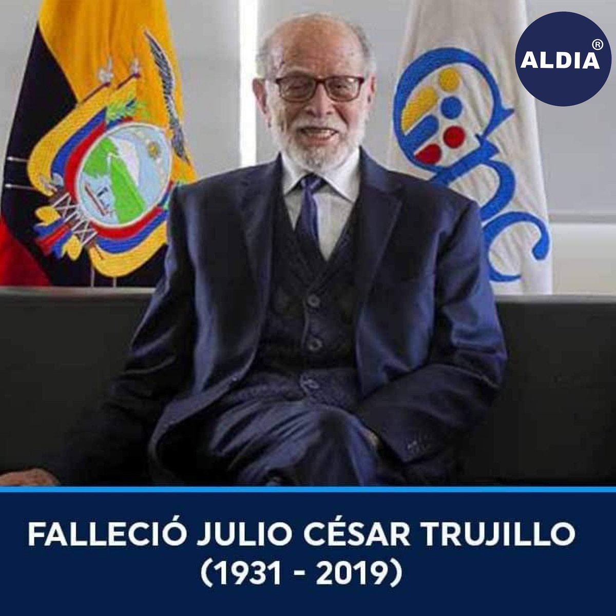 EcAldia's tweet photo. 🔴ÚLTIMA HORA | Julio César Trujillo falleció este domingo, tras cinco días en el hospital Metropolitano de Quito, por un derrame cerebral https://t.co/FnqsJevruK