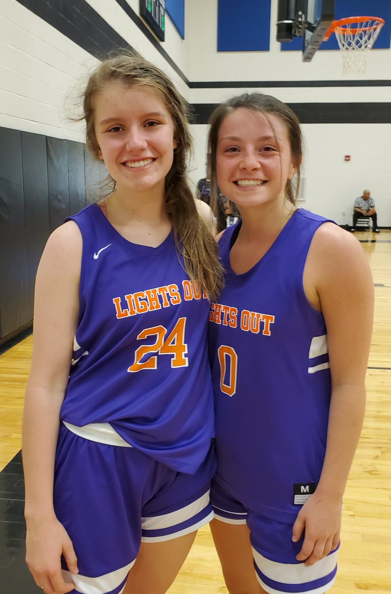 MistyStelzer's tweet photo. Exposure Plus Showcase
@ntxlightsout and @EmmaStelzer went 4-0 and played great basketball this weekend @PBRhoops
Gary Blevins tourney here we come
#basketballislife #LO4L https://t.co/DrJOWHI6Pl