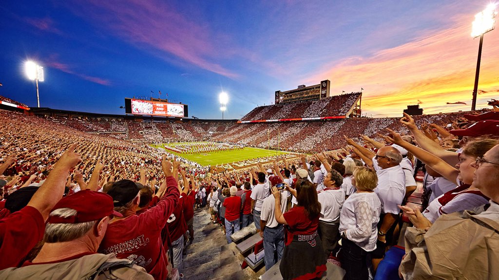 Best Stadium in College Football📍

Round 2 - Poll in comments⬇️

RT - Memorial Stadium, Clemson
LIKE - OU Memorial Stadium, Oklahoma