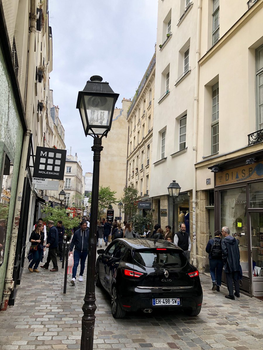 Cars aren’t banned from these Central  #Paris streets — but they’re tamed enough that every driver knows pedestrians are in charge. Like Dutch  #woonerfs, cars move at the pace of a strolling pedestrian. This isn’t hard — it just takes a rethink, & will.  #Paris  #streetsforpeople