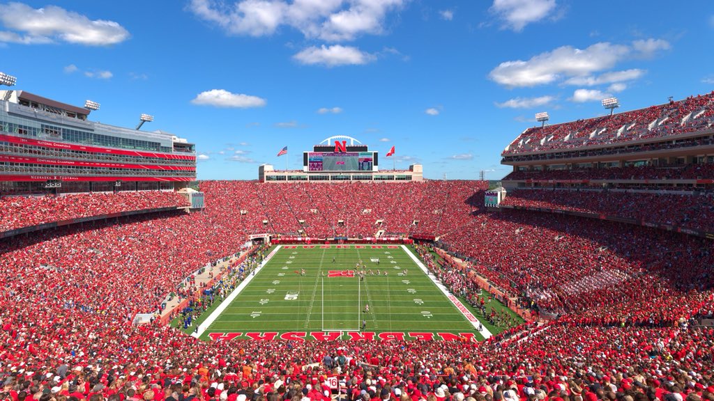 CFBHome's tweet photo. Best Stadium in College Football📍

Round 2 - Poll in comments⬇️

RT - Memorial Stadium, Nebraska
LIKE - Ben Hill Griffin Stadium, Florida https://t.co/h6pQfnxe7a