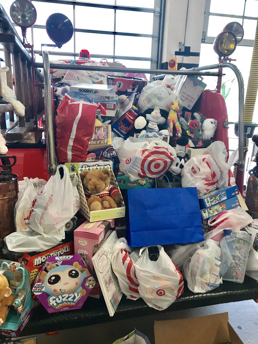 lanceallan's tweet photo. Great day @greenfieldfire for the #TaliaStrong event today. She was tired but hung in there like a champ! Great support from @TS_FD and toys for the kids at @childhealthwi ππΌππΌπͺπ½ https://t.co/1uo0jMgFHW