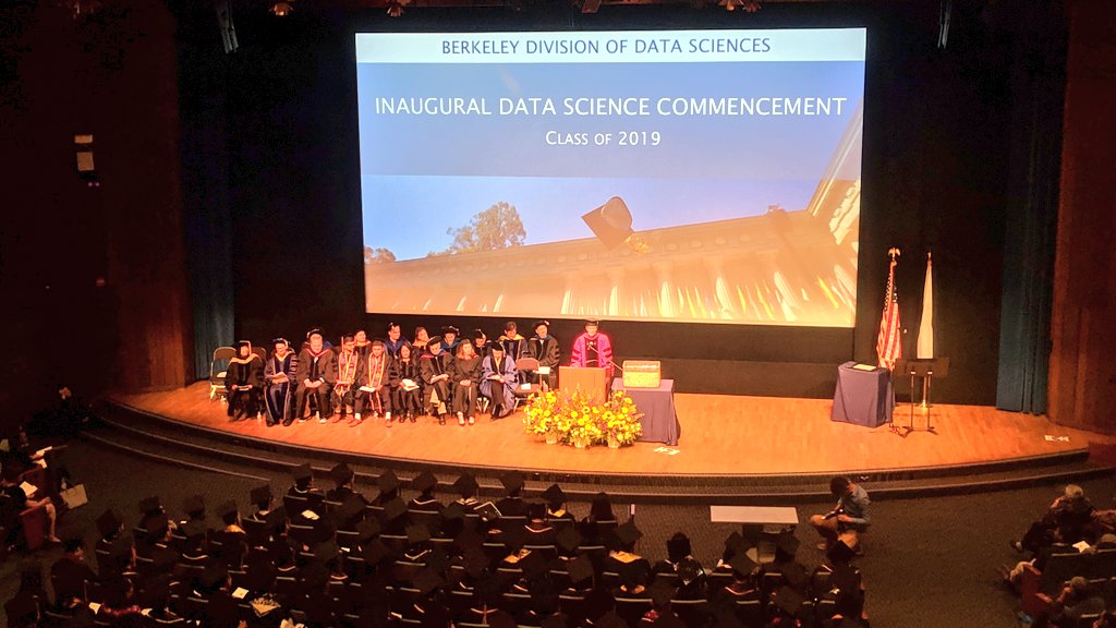 mmlee's tweet image. Prof. @CathrynCarson welcomes the #CalDataSci19 commencement audience @UCBerkeley: &quot;We are weaving a new story which we are *all* authoring, whose outcome we have the power &amp;amp; responsibility to define.&quot; #DataScience