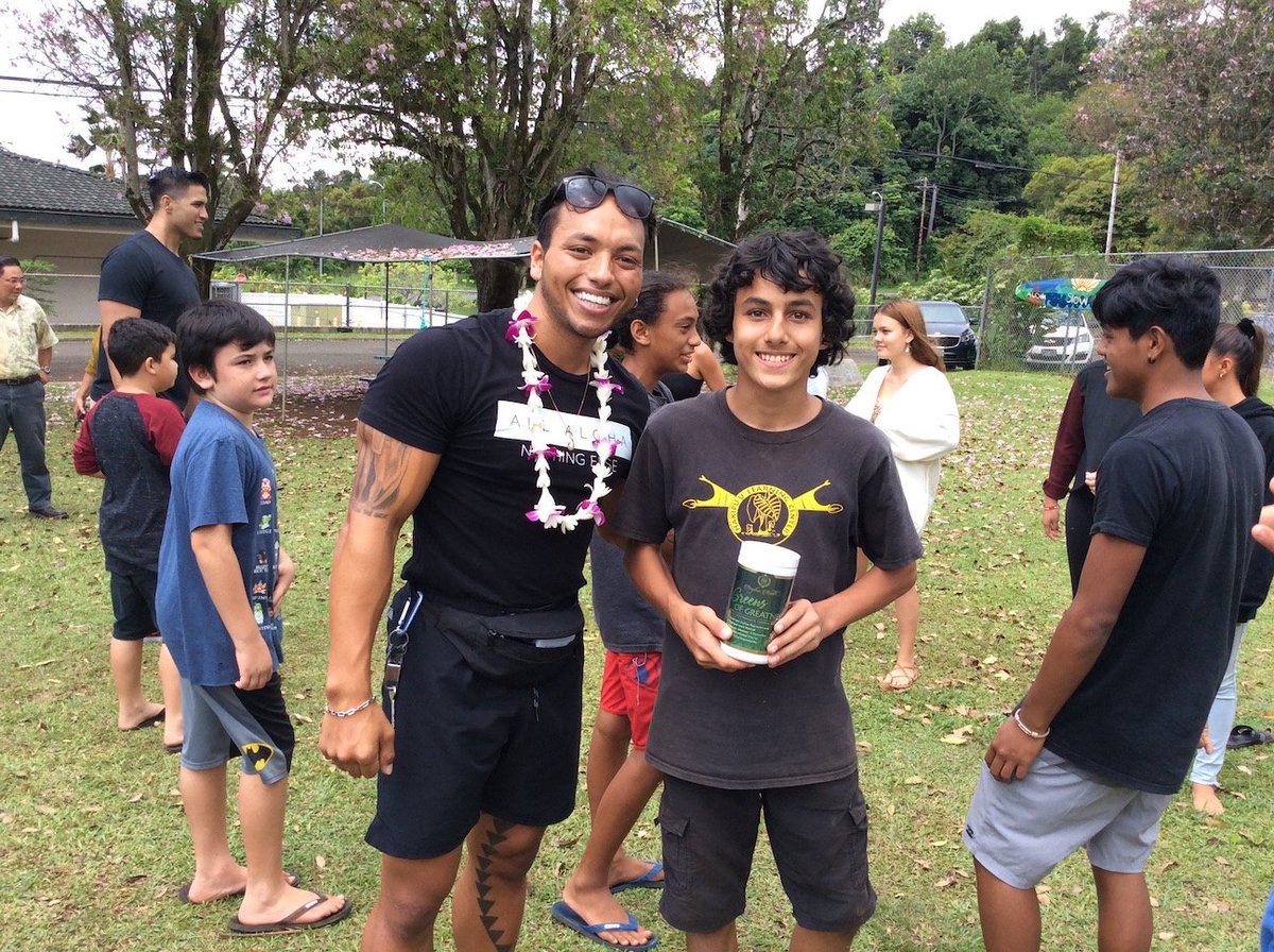 HakipuuLC's tweet photo. Hosted this educational &amp; fun event on 5/7/19 at Hakipuʻu Learning Center to support and revive the life of our charter school.  See video: https://t.co/Mo3Kjm4ShT https://t.co/bchlOeS1Zi