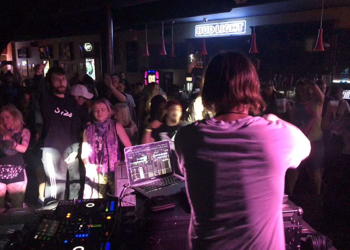 evvolve's tweet photo. THANK YOU @lamascobargrill and @Kevinsbackstage for a HUGE weekend! We mashed it up properly with the @EDMC_Official crew and @evvolve family was in full force back-to-back nights • https://t.co/Y79PDFCfc9 https://t.co/F25RRwkFty