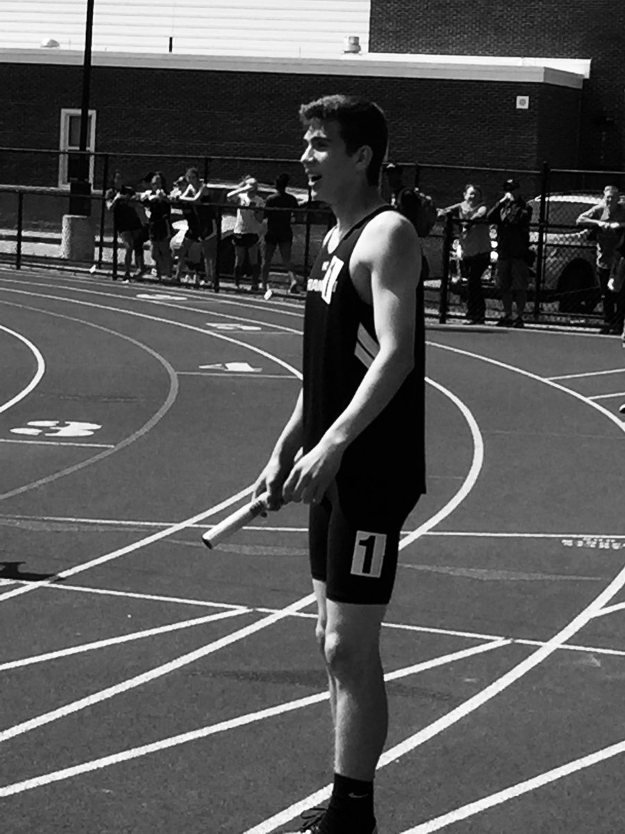 FHSPanthersTF's tweet photo. Franklin Boys 4X8 makes history qualifying for Nationals at Hock Champs earning 1st, a new school record, and also a new meet record. Congrats to all other athletes that competed. #Round3 https://t.co/3fefFGIgKo