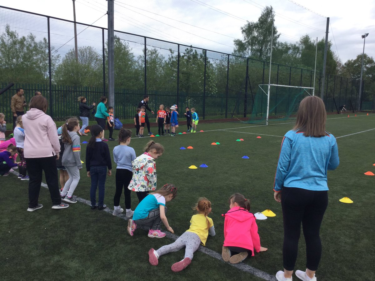 P.2 pupils getting ready for race.