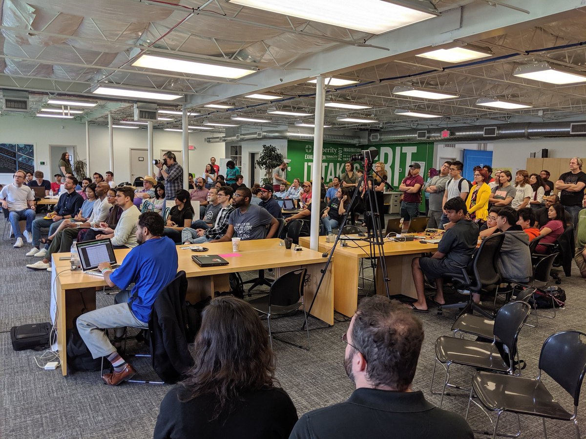 natethompsonjr's tweet photo. Judging #HoustonHackathon presentations: https://t.co/KbuAHq3eyV #InnovateHouston https://t.co/KZCVkXNFnJ