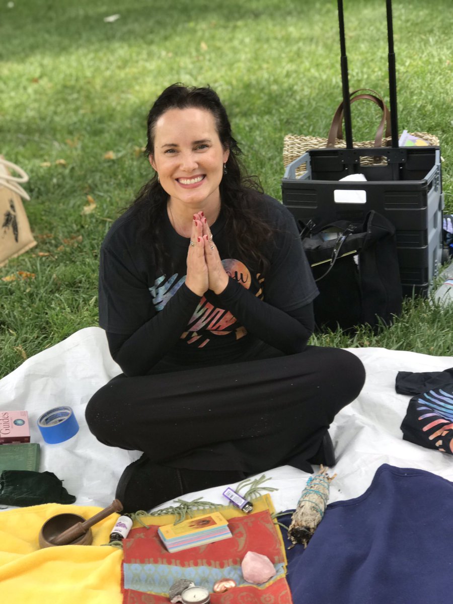 CeliaCenterLA's tweet photo. Thank you for coming to You Matter Healing Circle supporting #FosterYouth #JeanetteYoffe , freedom writer # singer songwriter #JenniAlpert , artist #SamadRaheemGuerra #BrendaMayes sharing in themes from #ListenStoriesWeCarryWithUsFromHousetoHouse #fostercareawarenessmonth https://t.co/3KIUl5uvSV