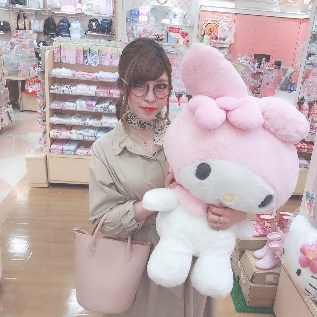 smaimai17's tweet photo. おはよぉ〜(*Ü*)ﾉ"☀
でっかいマイメロ可愛い︎🐰💕︎✨
#いいね #いいね👍 #いいね返し #いいね返します #いいねした人全員フォローする #いいねした人で気になった人フォロー #いいね歓迎  #いいね嬉しい #いいねしてね #静岡 #サンリオショップ #サンリオ #マイメロ #マイメロ大好き #smaimai17 https://t.co/aTkGODN4Vm