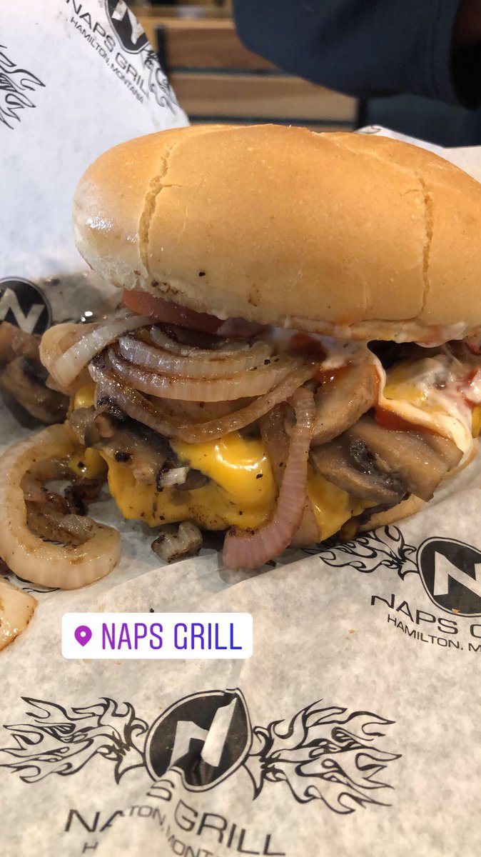 MaritsaGeorgiou's tweet photo. This is how my healthy living goal is going today. But worth it. 🍔 #Naps #SundayFunday #CheatDay #CheatMonth https://t.co/7CSgeRFZdx