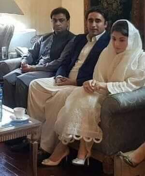 View image on Twitter