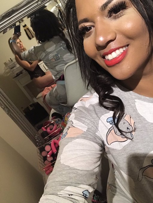 Had my make up did https://t.co/LYHCmLNaKH<a href="/tag/unknownp"class="tags"><span>#unknownp</span></a>