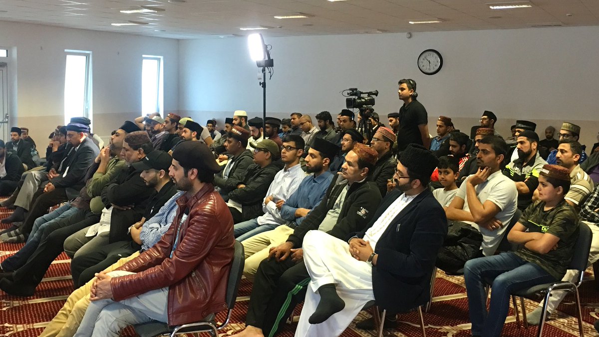 mtatvdeGlobal's tweet photo. Alhamdulillah!
Today, MTA International Germany Studios held their #JalsaGermany meeting at Bait-ul-Wahid mosque in Hanau, Germany. The meeting was packed, but extremely fruitful. Lastly, we concluded with a communal iftar.
@muslimtv
@MuslimTvDe
#MTAi https://t.co/YUZTsFfmEs