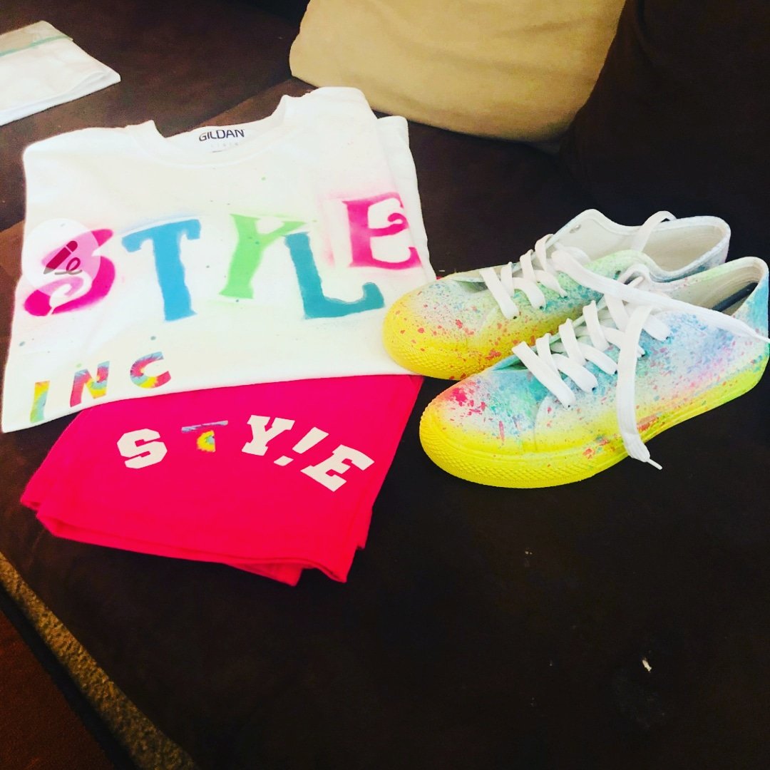 ComplexKaramel's tweet photo. Pack coming in && the money dont fold 😝.. Thanks @4evame4 at @styleincbotique for one of my beach fits😊 #Orderup #StyleInc #BiikerSet # 🏊 👙 https://t.co/LOgbApUY24