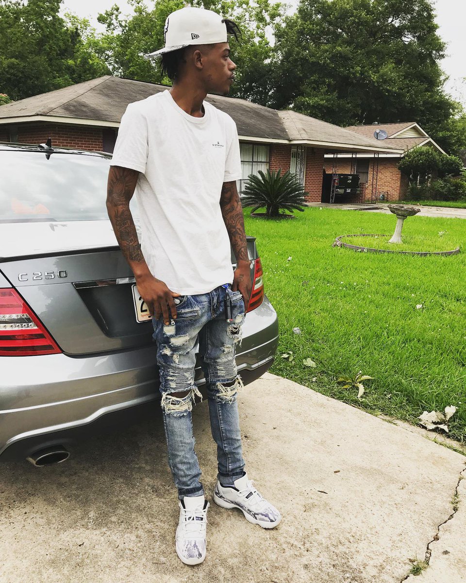 Purp_nd_Bars's tweet photo. You Talk It I Live It That’s The Difference #pcdm5l💉🅱️❤️🐉 https://t.co/ybOlK2ATf2