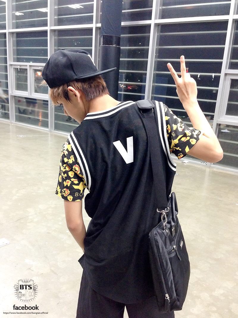 ちむて در توییتر 背中 きゅん テテ Taetae Kimtaehyung V 뷔 태태 김태형 Bts 防弾少年団 방탄소년단 金泰亨 バンタン キムテヒョン Army ボラへ Jeonjungkook 전정국 グク T Co Psl3z6at0s