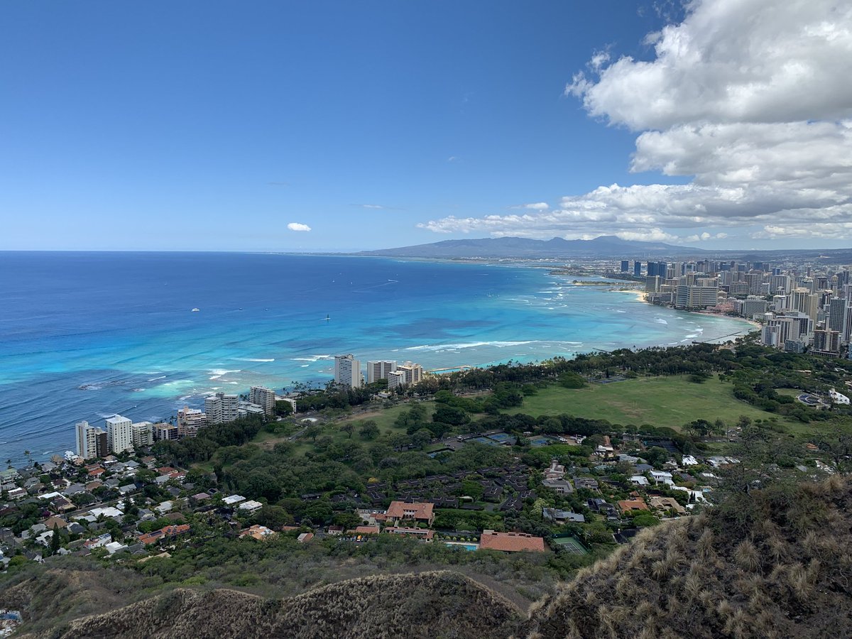 jjasmj's tweet photo. Last Sunday I climbed to the top of DiamondHead here in Honolulu. What a view!! https://t.co/PAJUtD2jvq