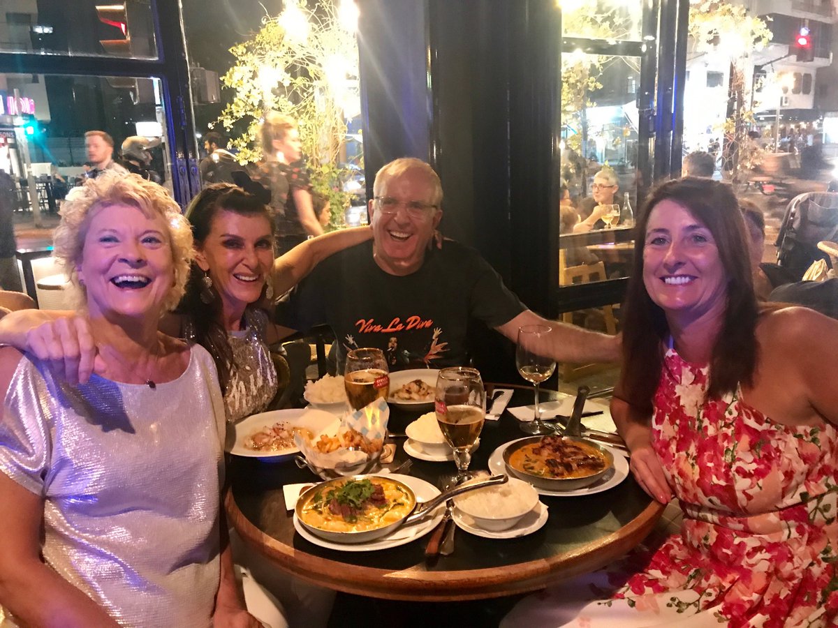 1rorycowan's tweet photo. With Linda Martin, Carol Hanna and Orla at a fabulous restaurant in #TelAviv, #Goocha. We spent the last few days just laughing and enjoying each other’s company. Tel Aviv is a fabulous fun city #Eurovision #israel https://t.co/Bqz5e0DUE3