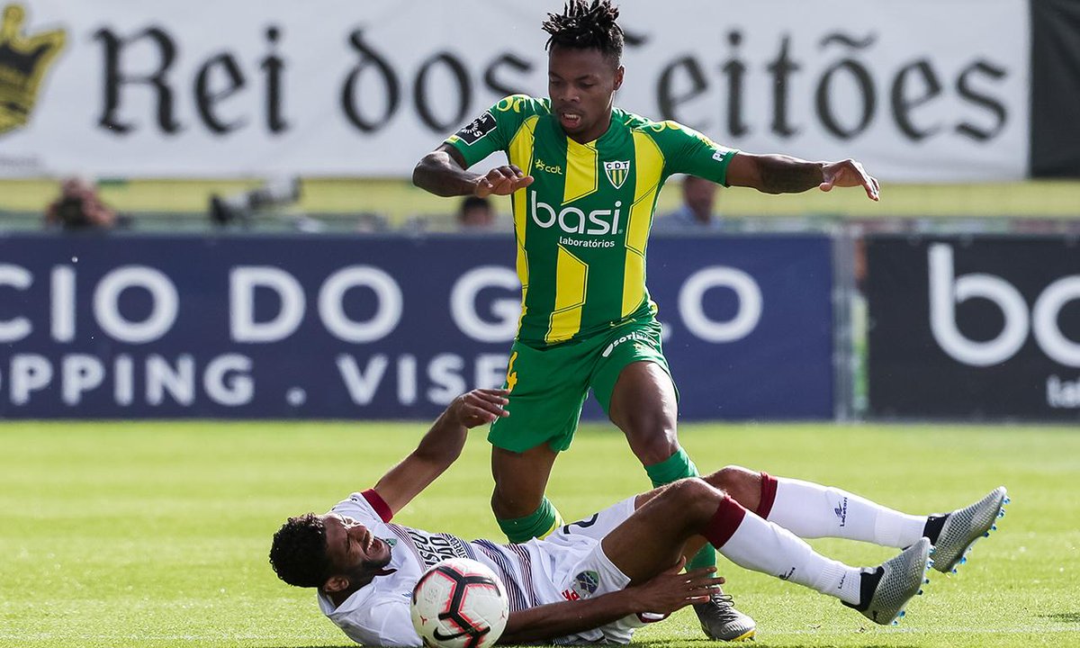 arassul's tweet photo. Autocarro do Desp. Chaves teve acidente à saída de Tondela
https://t.co/sNIltbvuXN https://t.co/Uha3jHkg8w https://t.co/sNIltbvuXN